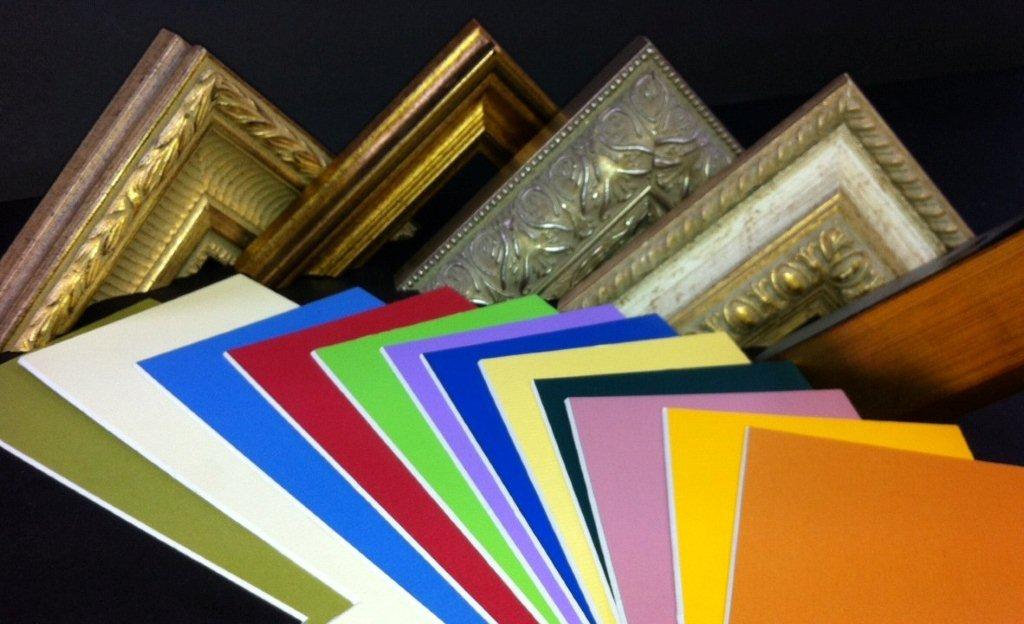 Mount_moulding _samples close up frame and backboard examples